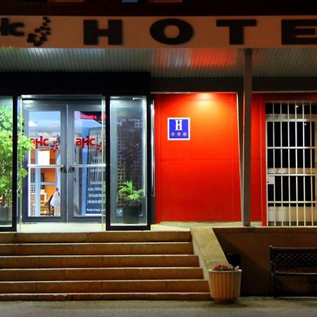 Ahc Hoteles Caces Exteriér fotografie