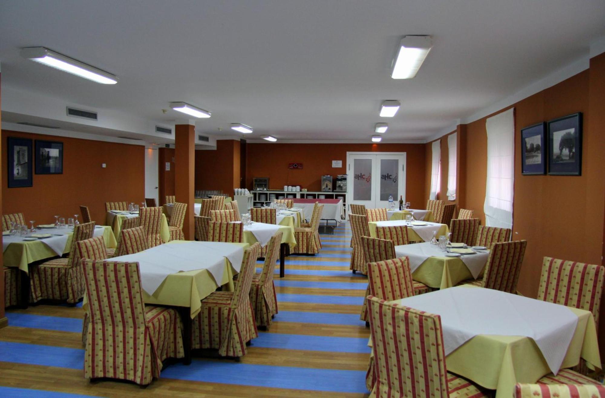 Ahc Hoteles Caces Exteriér fotografie